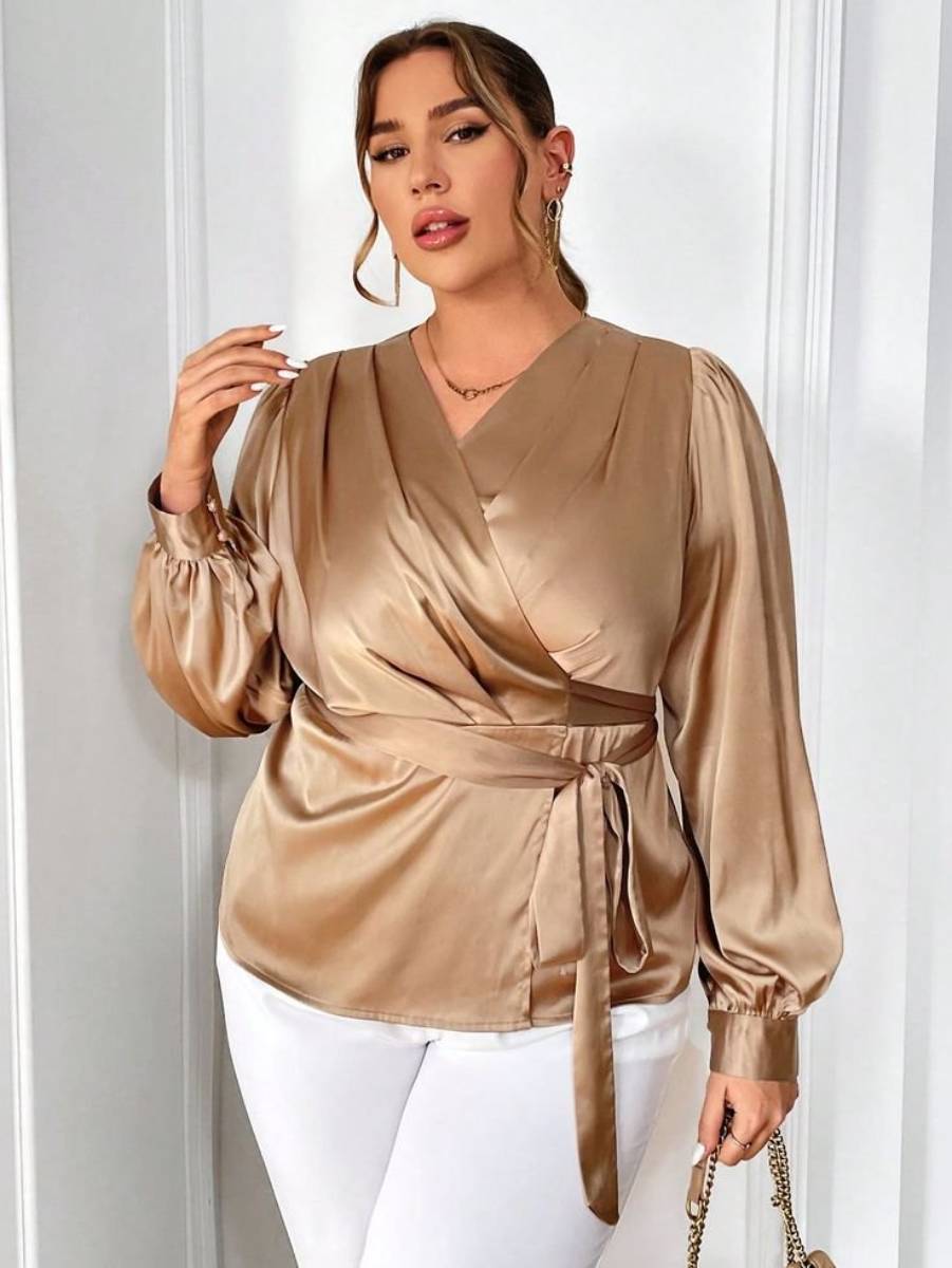 Love Your Curves: Must-Have Plus-Size Pieces to Elevate Your Style!